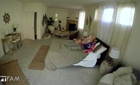 Blonde's horny christmas