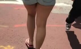 Walking behind hot girl video