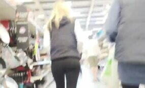 Leggings hidden cam 