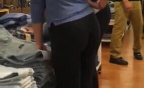 Leggings ass caught at the store video