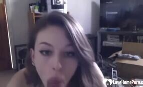 Brunette blowjob cam